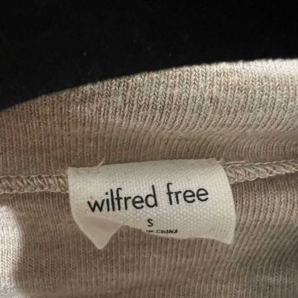Wilfred Free Tan Turtleneck size small - Picture 3 of 5